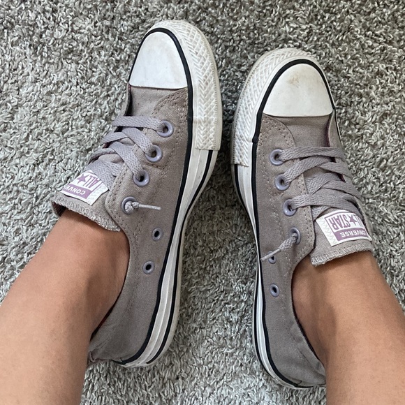 Used women’s converse - Picture 1 of 8